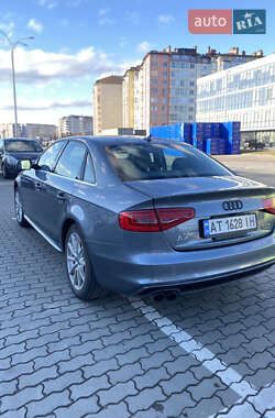 Седан Audi A4 2015 в Івано-Франківську