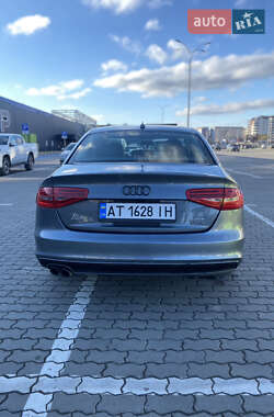 Седан Audi A4 2015 в Івано-Франківську