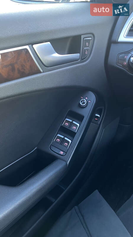 Седан Audi A4 2015 в Івано-Франківську
