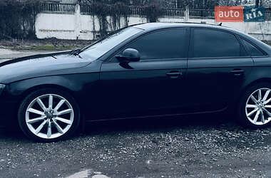 Седан Audi A4 2008 в Мені