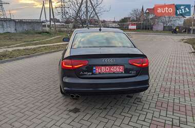 Седан Audi A4 2014 в Одессе