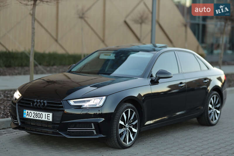 Седан Audi A4 2016 в Мукачево