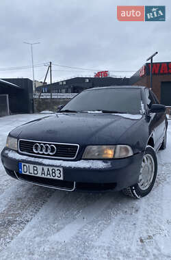 Седан Audi A4 1997 в Хмельницком