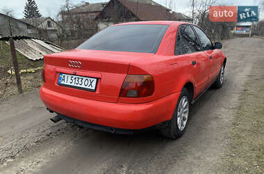 Седан Audi A4 1996 в Гоще