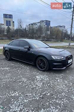 Седан Audi A4 2017 в Львові