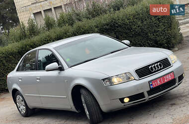 Седан Audi A4 2004 в Христиновке