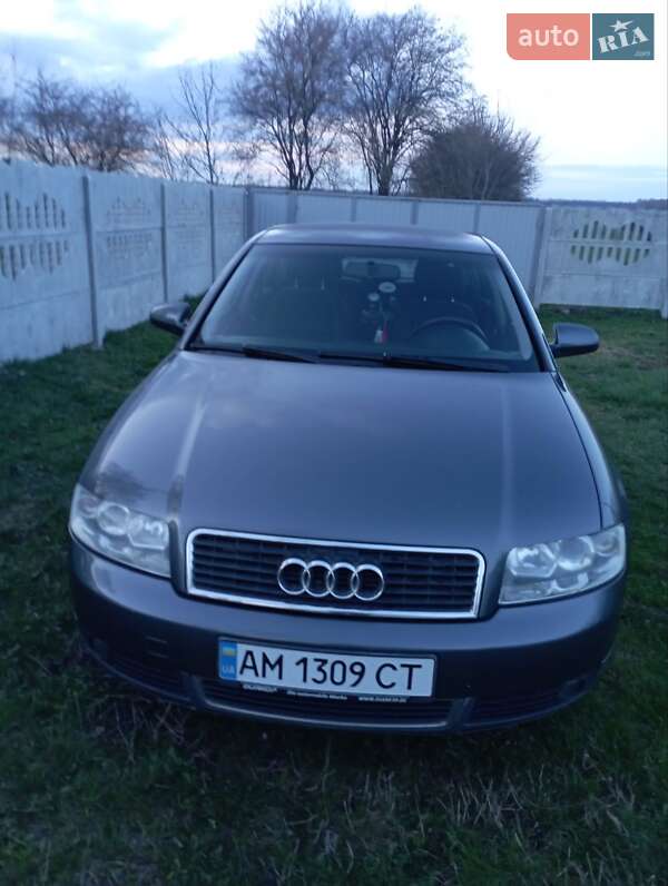 Седан Audi A4 2001 в Бердичеве