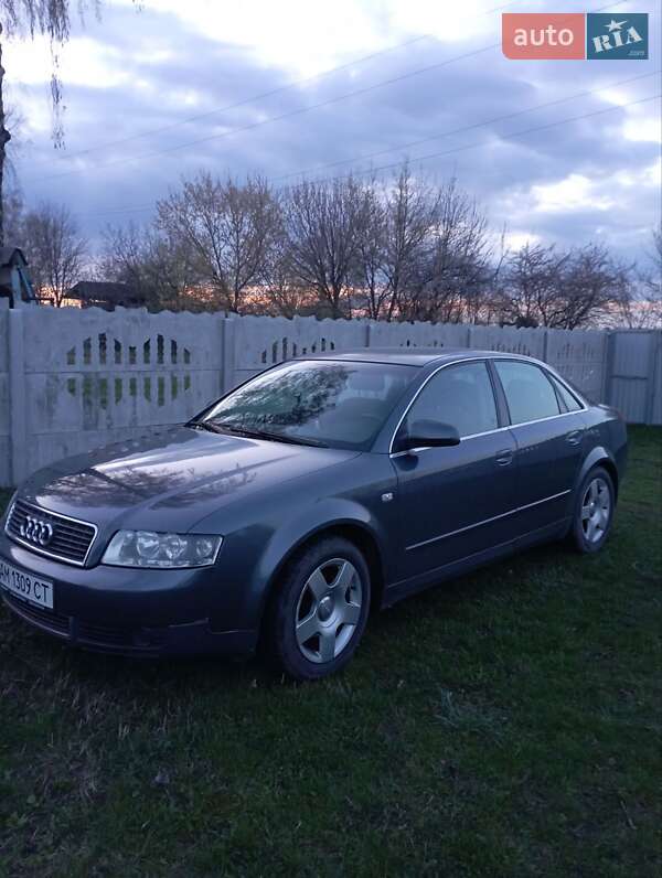 Седан Audi A4 2001 в Бердичеве