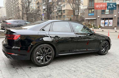 Седан Audi A4 2016 в Киеве