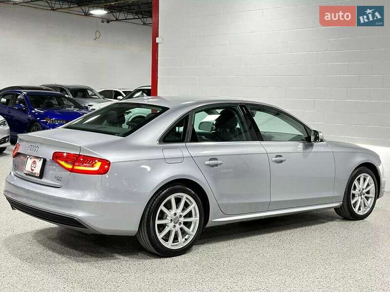 Седан Audi A4 2015 в Львове