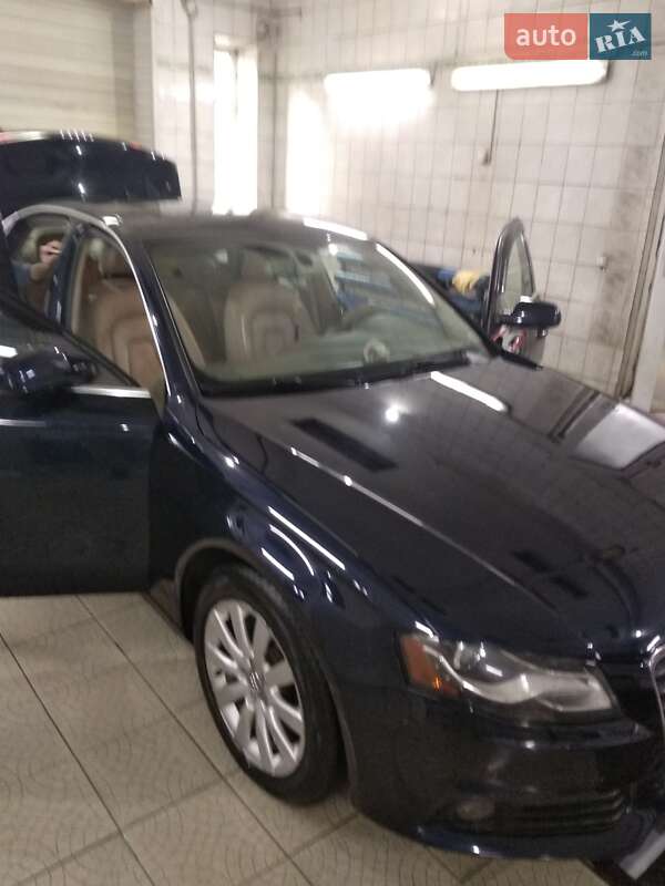 Audi A4 2011