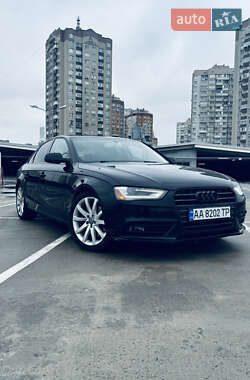 Седан Audi A4 2013 в Киеве