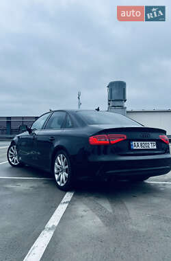 Седан Audi A4 2013 в 