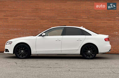 Седан Audi A4 2011 в Києві