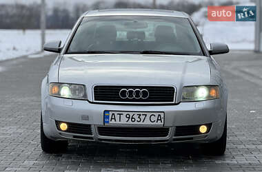 Седан Audi A4 2002 в Чернівцях