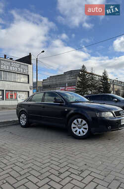 Седан Audi A4 2001 в 