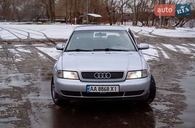 Седан Audi A4 1998 в 