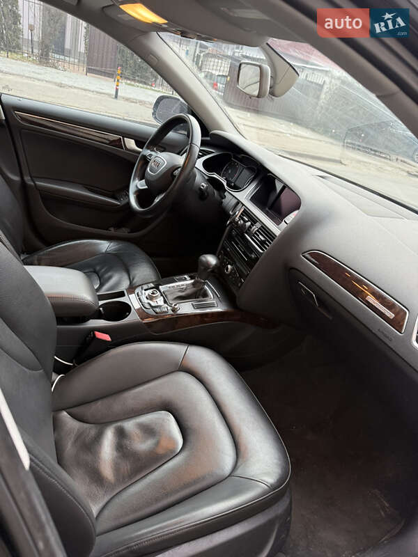 Седан Audi A4 2014 в Киеве