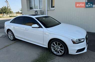 Седан Audi A4 2015 в 
