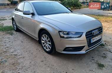 Седан Audi A4 2012 в 