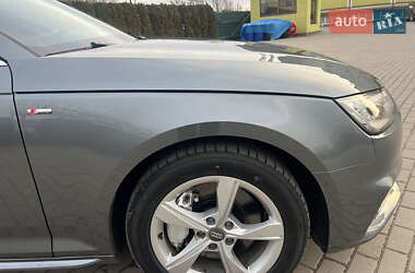 Седан Audi A4 2018 в 