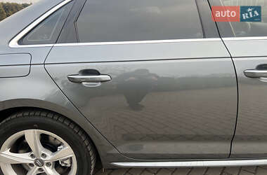 Седан Audi A4 2018 в 