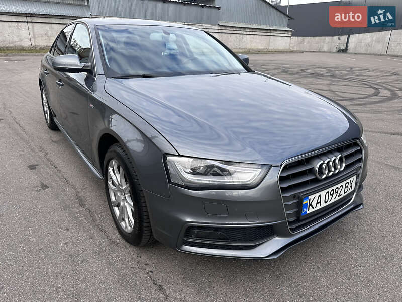 Седан Audi A4 2014 в Киеве