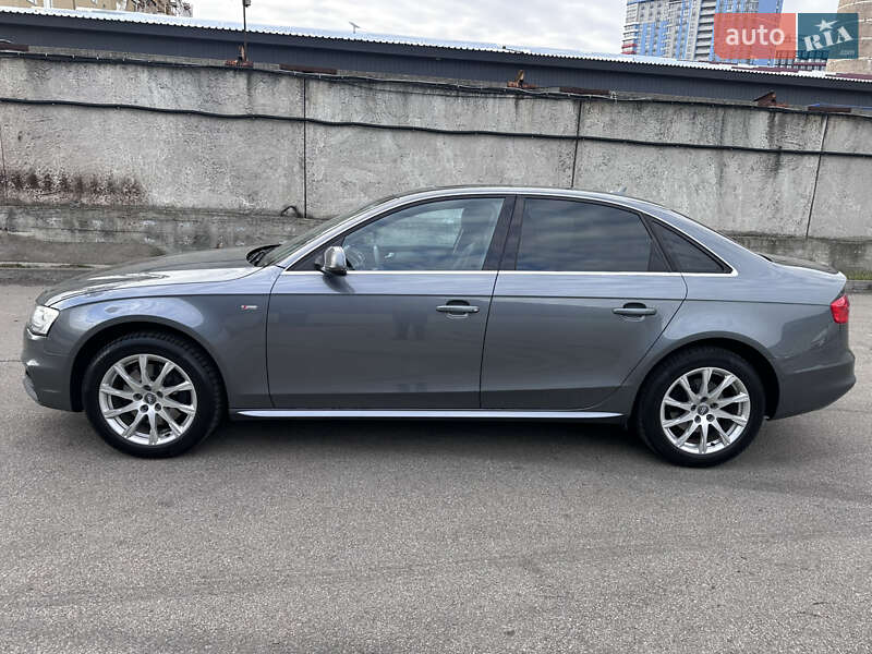 Седан Audi A4 2014 в Киеве