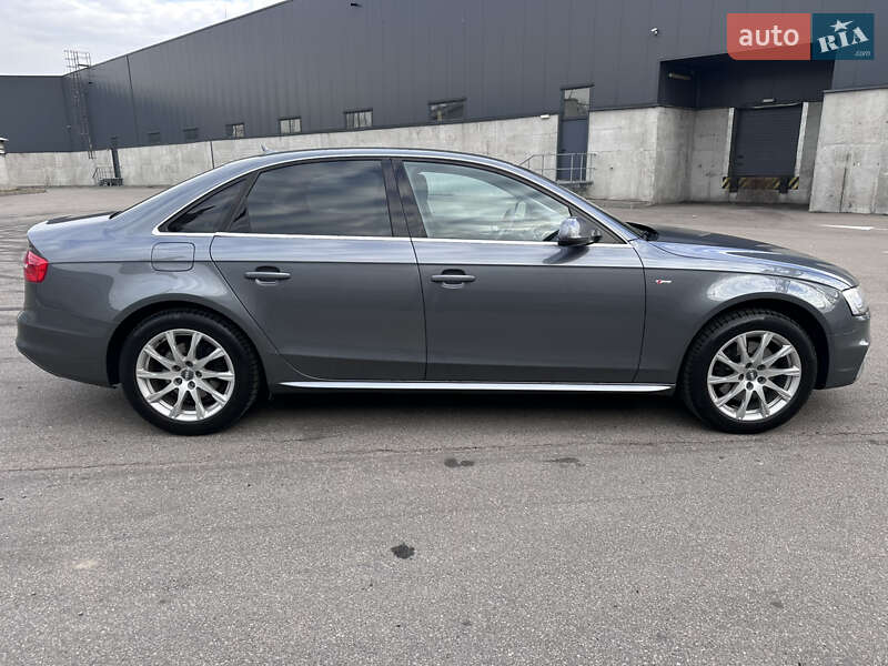Седан Audi A4 2014 в Киеве