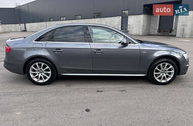 Седан Audi A4 2014 в 