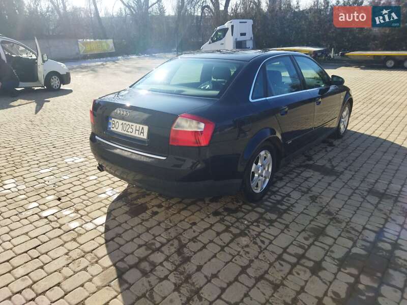 Седан Audi A4 2003 в Борщеве