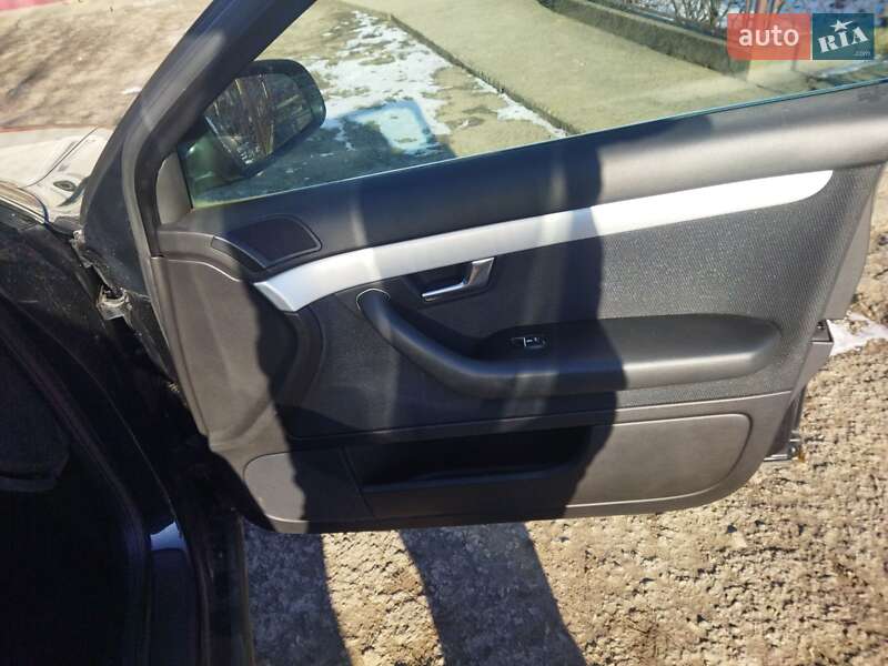 Седан Audi A4 2003 в Борщеве