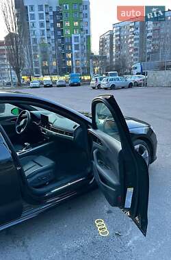 Седан Audi A4 2023 в 