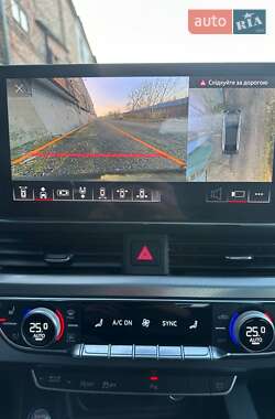 Седан Audi A4 2023 в 