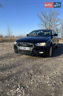 Седан Audi A4 2013 в Тульчині