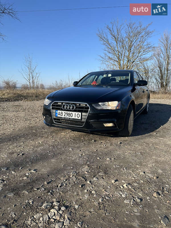 Седан Audi A4 2013 в Тульчине