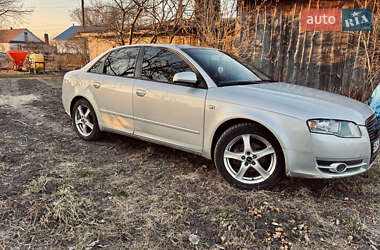 Седан Audi A4 2004 в Млинове