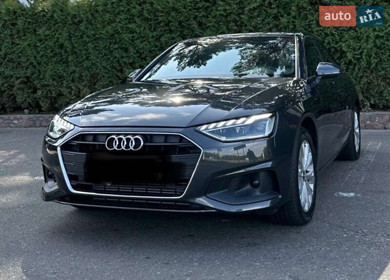 Audi A4 2023