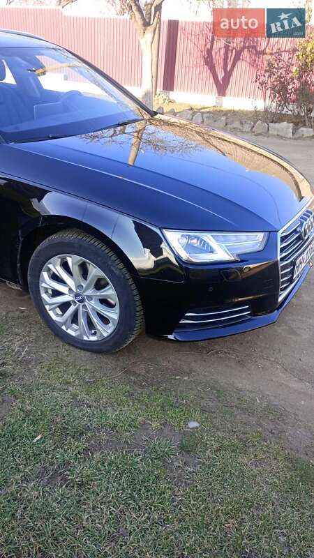 Универсал Audi A4 2017 в Рени