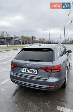 Універсал Audi A4 2017 в 