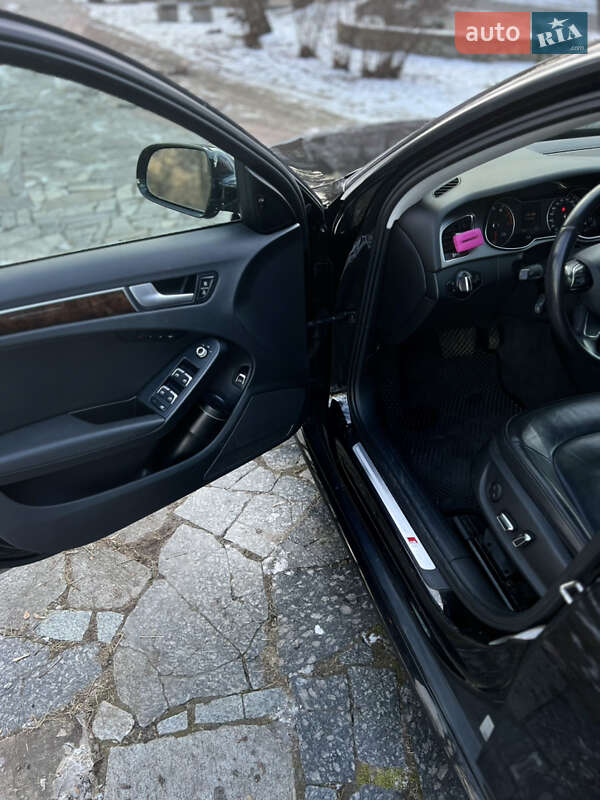 Седан Audi A4 2014 в Черкасах