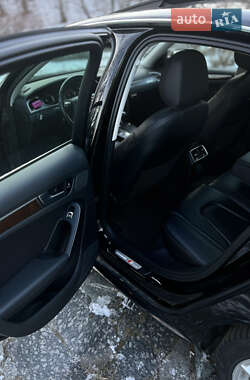 Седан Audi A4 2014 в Черкасах