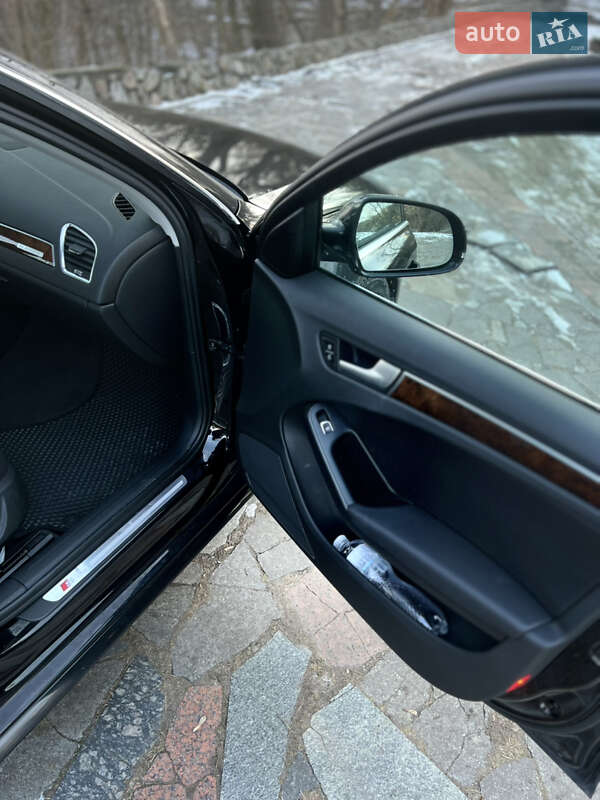 Седан Audi A4 2014 в Черкассах