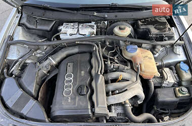 Седан Audi A4 1996 в 