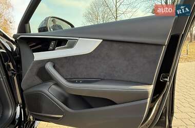 Седан Audi A4 2022 в Львове