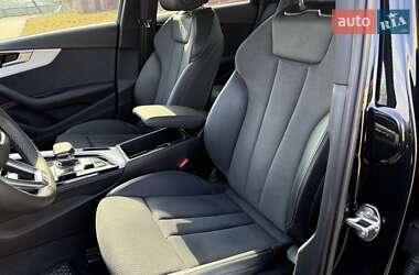 Седан Audi A4 2022 в Львове