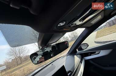 Седан Audi A4 2022 в Львове