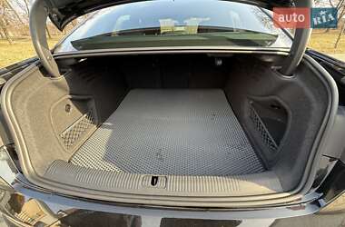 Седан Audi A4 2022 в Львове