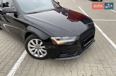 Седан Audi A4 2014 в Києві