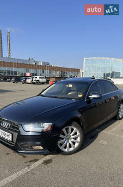 Седан Audi A4 2012 в Києві